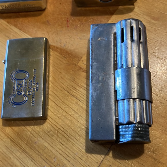 9 piece lot of vintage lighters + 2 free items - Picture 2 of 11